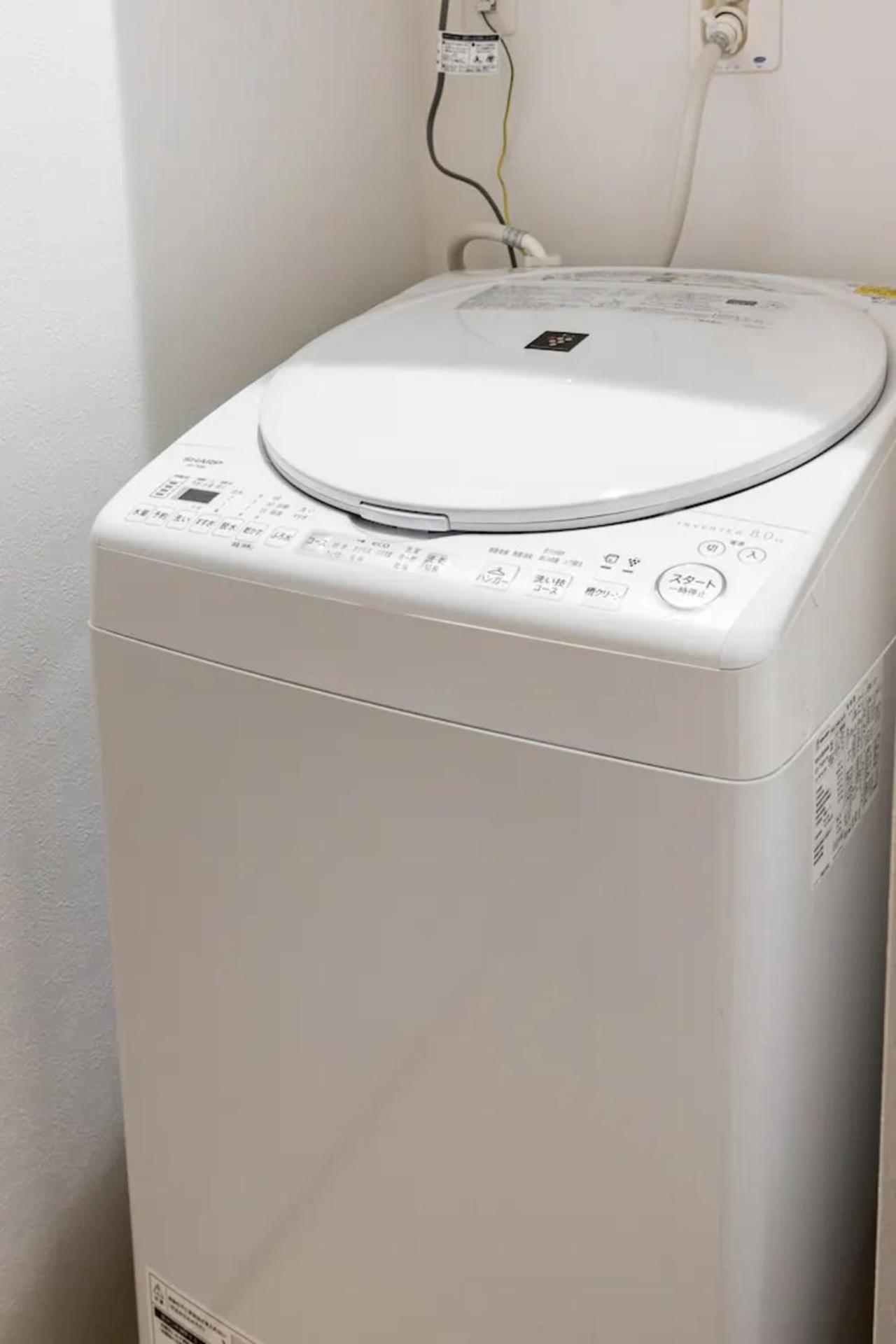 Apartamento Skytreehotelー浅草まで電車乗車7分でスカイツリーまで電車乗車3分さらに空港から直通です12名までの一軒家の3ldkの7年で綺麗駐車場付 *