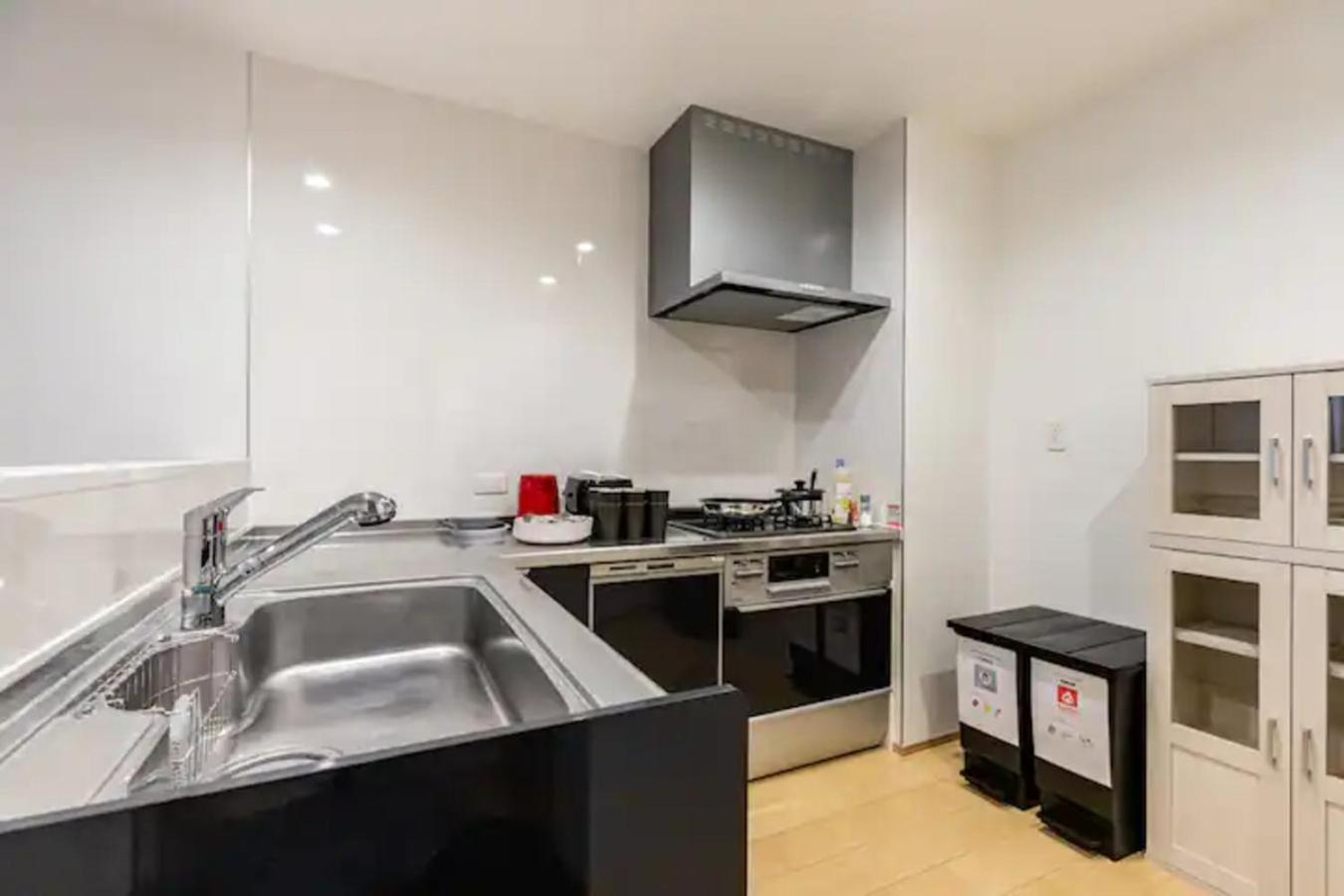 Appartement Skytreehotelー浅草まで電車乗車7分でスカイツリーまで電車乗車3分さらに空港から直通です12名までの一軒家の3ldkの7年で綺麗駐車場付 Tōkyō